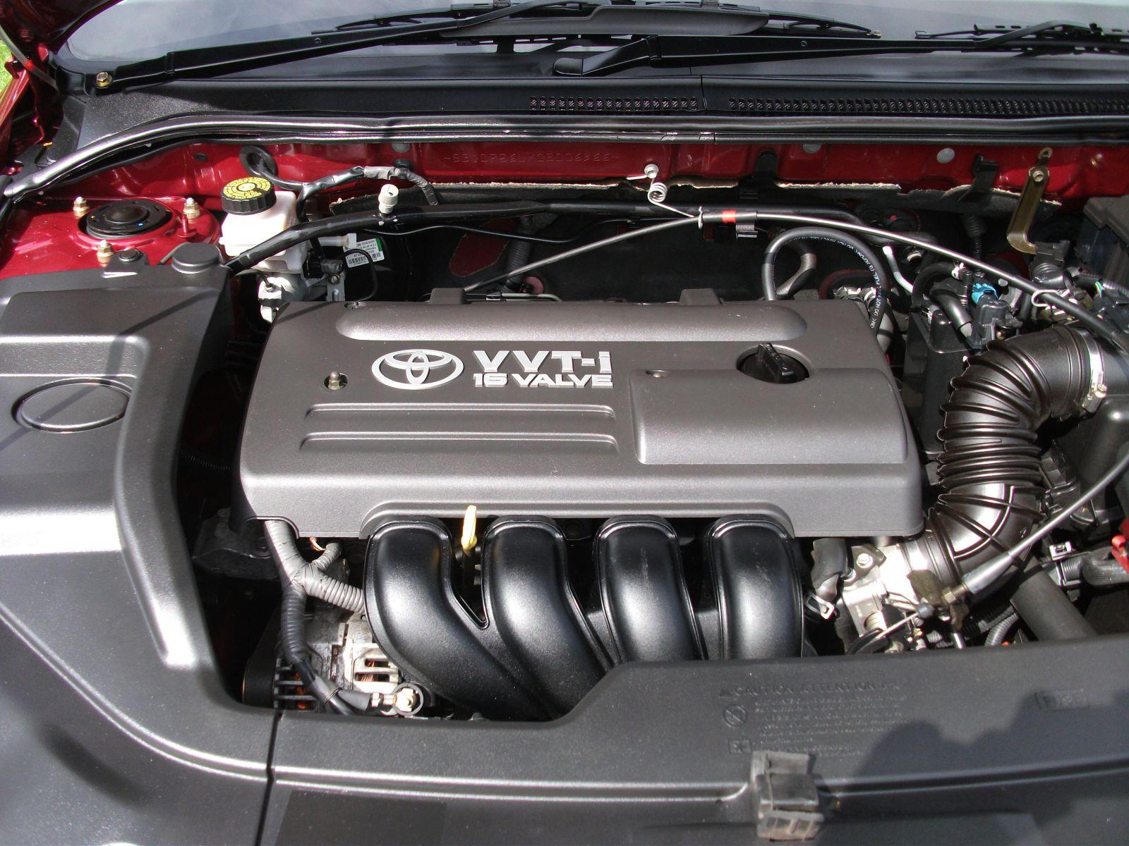 Avensis Engine Bay