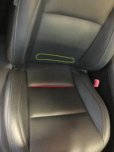 Toyota Avensis Front Seat.jpg