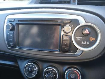 Yaris Radio-CD.jpg